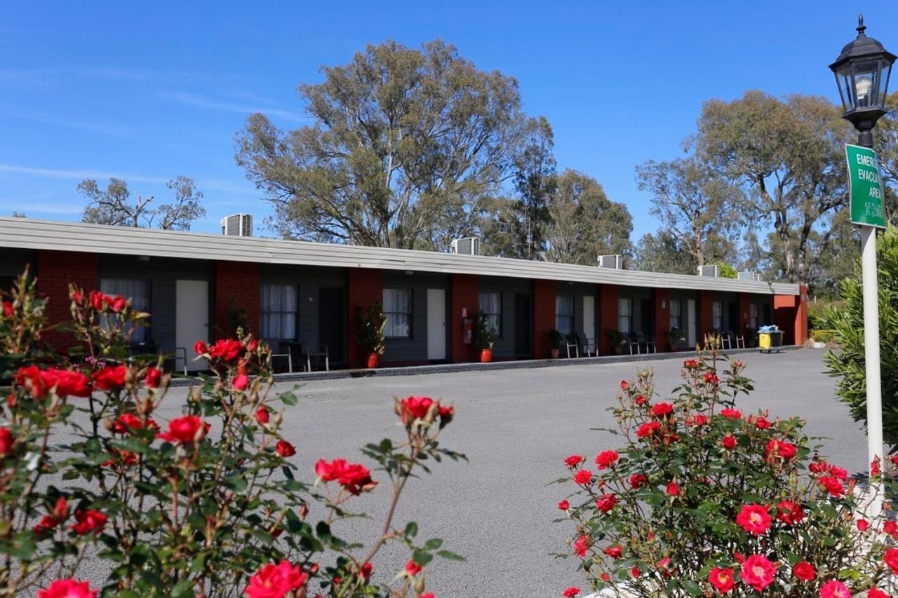 Seymour Motel Екстериор снимка
